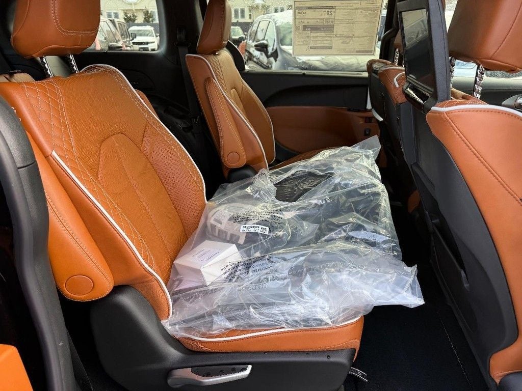 2026 Chrysler Pacifica Pinnacle