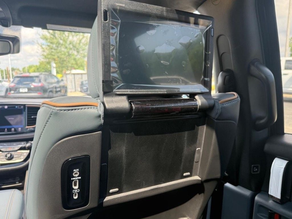 2027 Chrysler Pacifica Pinnacle
