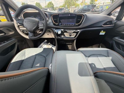 2027 Chrysler Pacifica Pinnacle