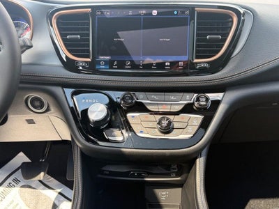 2027 Chrysler Pacifica Pinnacle