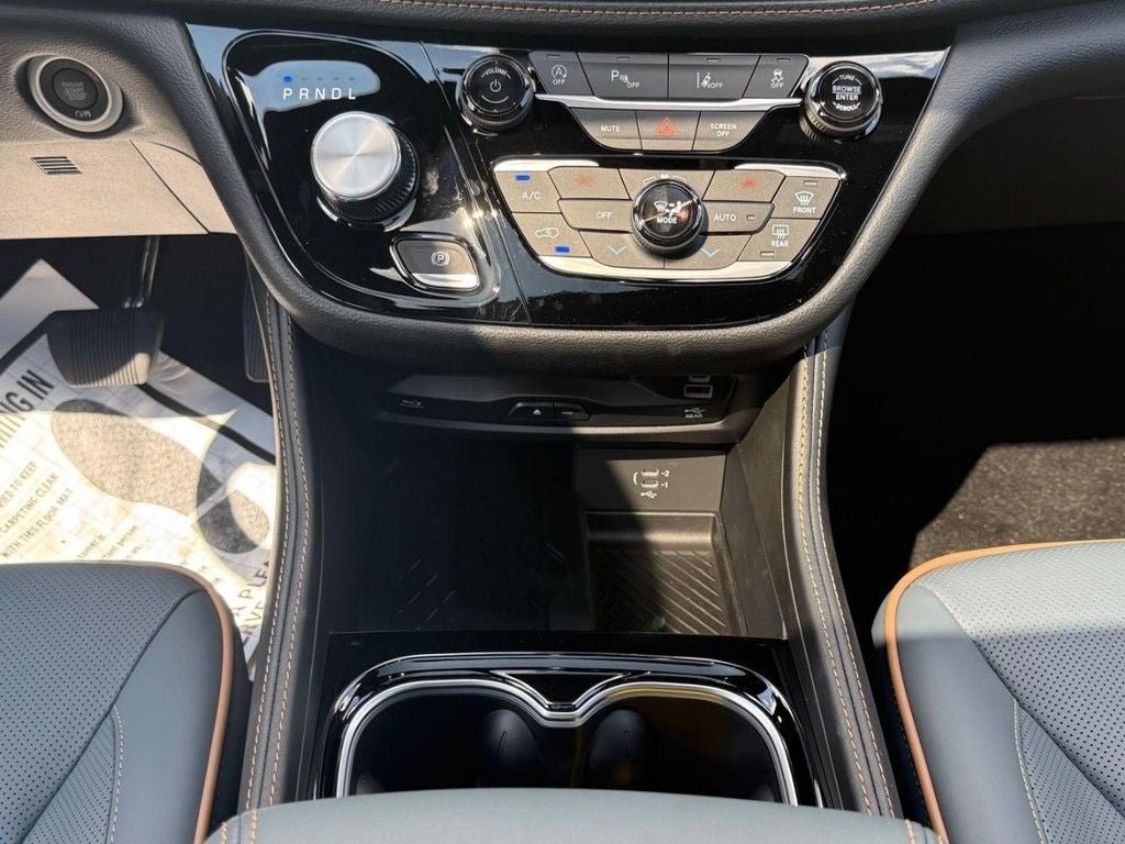 2027 Chrysler Pacifica Pinnacle