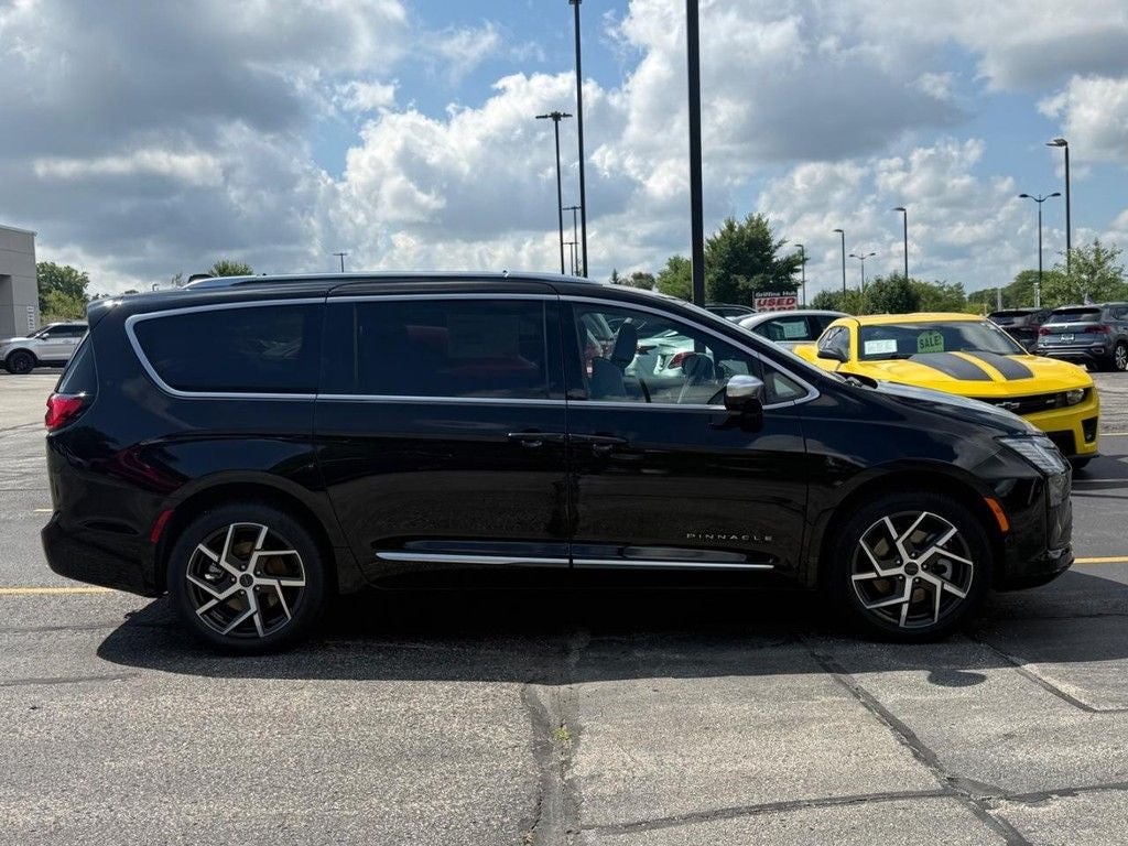 2027 Chrysler Pacifica Pinnacle
