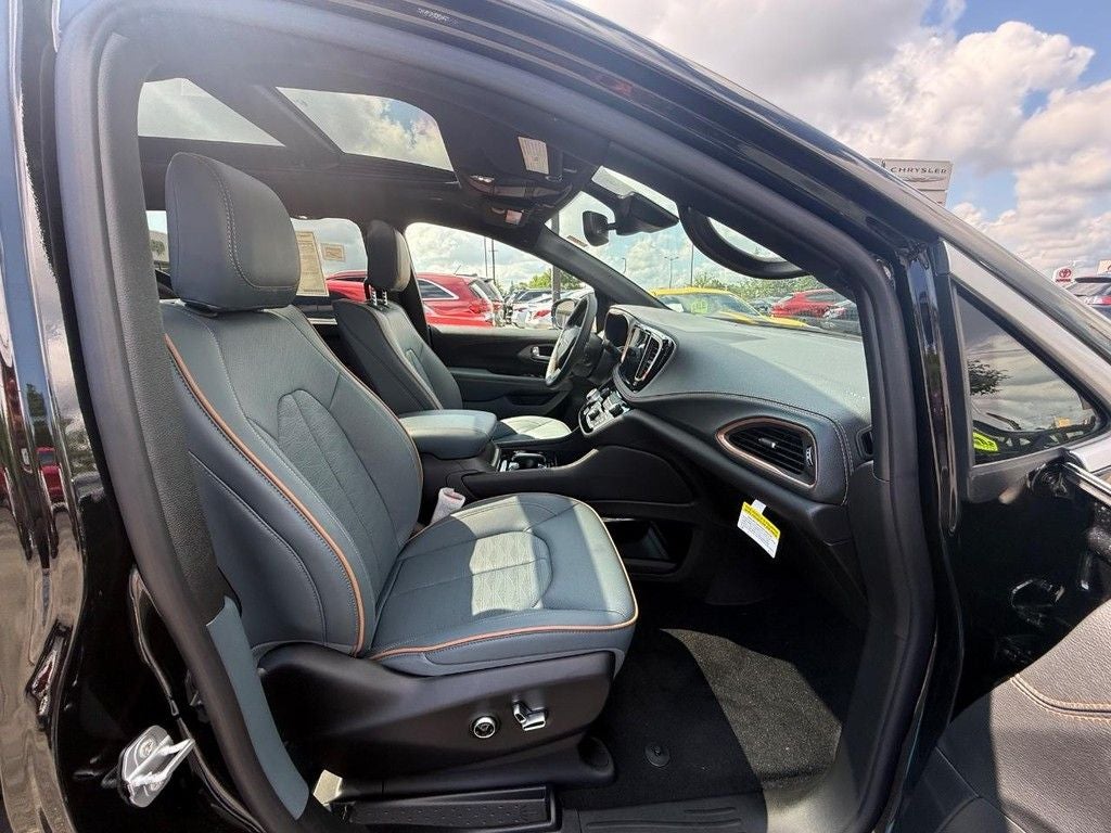 2027 Chrysler Pacifica Pinnacle