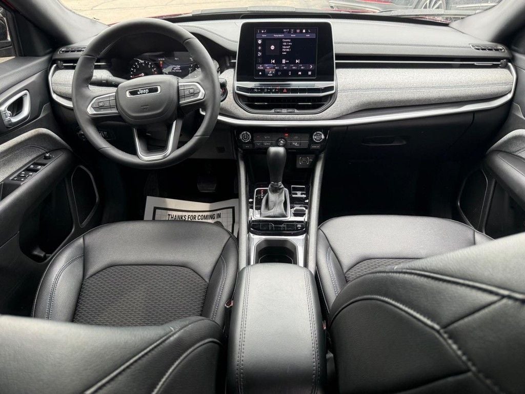 2025 Jeep Compass Latitude