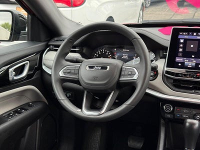 2025 Jeep Compass Limited NEAR MILWAUKEE WI