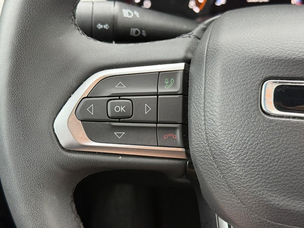 2025 Jeep Compass Limited NEAR MILWAUKEE WI
