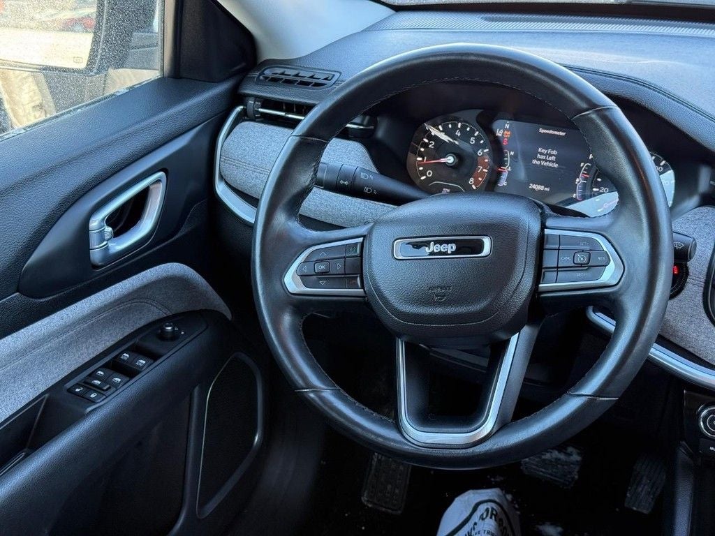 2022 Jeep Compass Latitude Lux