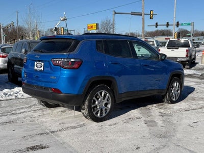 2022 Jeep Compass Latitude Lux