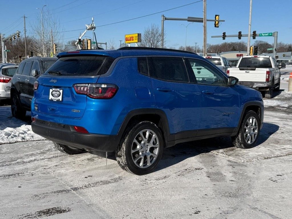 2022 Jeep Compass Latitude Lux