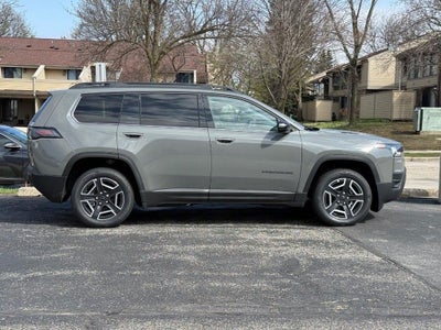 2026 Jeep Cherokee Laredo