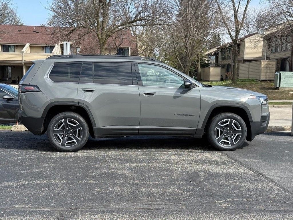 2026 Jeep Cherokee Laredo