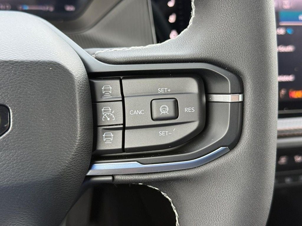 2026 Jeep Cherokee Overland