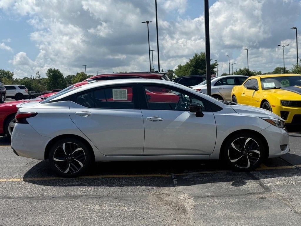 2024 Nissan Versa 1.6 SR