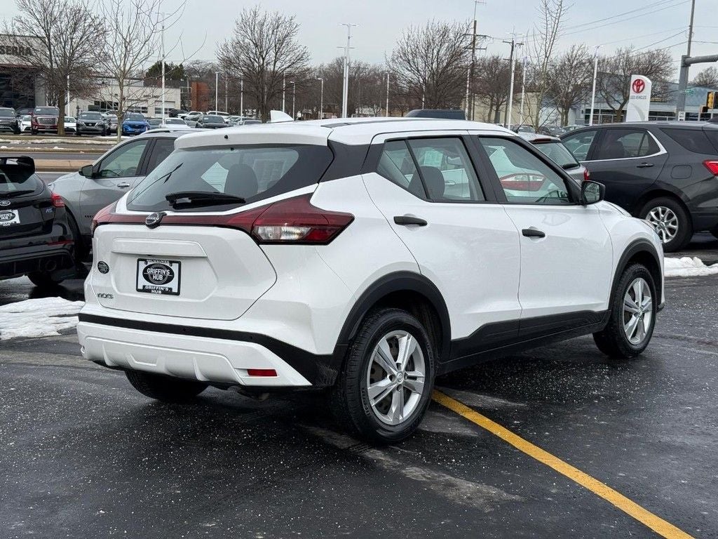 2022 Nissan Kicks S