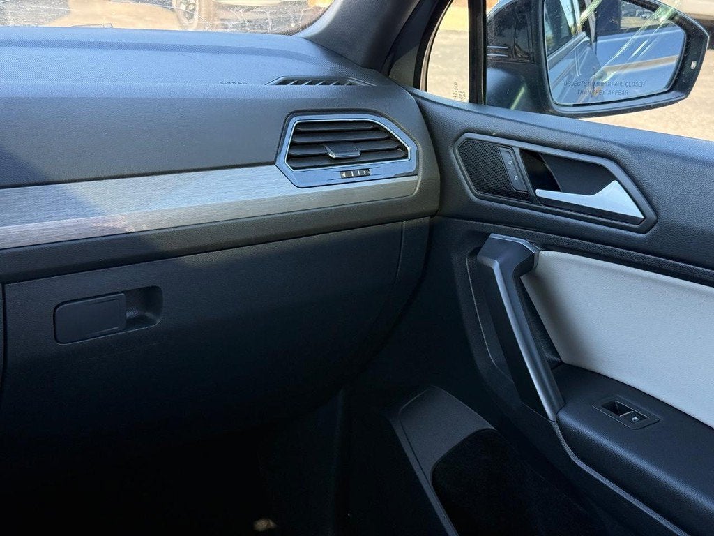 2021 Volkswagen Tiguan 2.0T SE R-Line Black