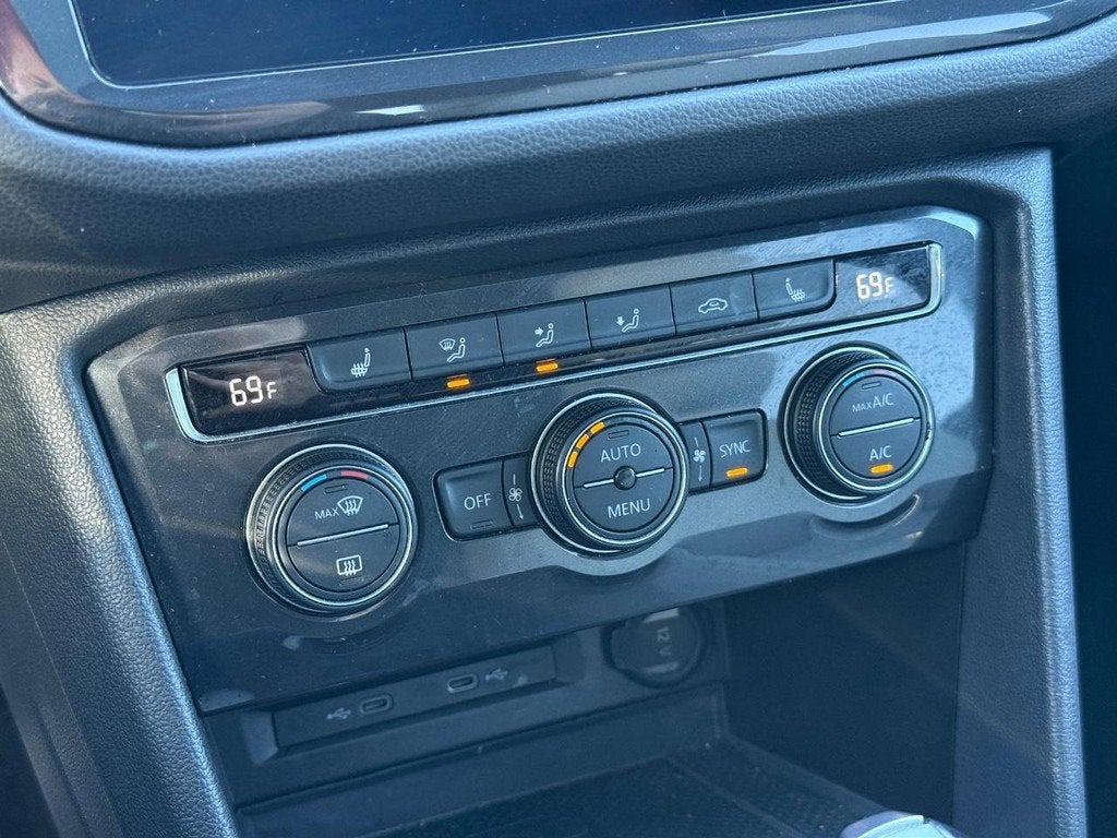 2021 Volkswagen Tiguan 2.0T SE R-Line Black