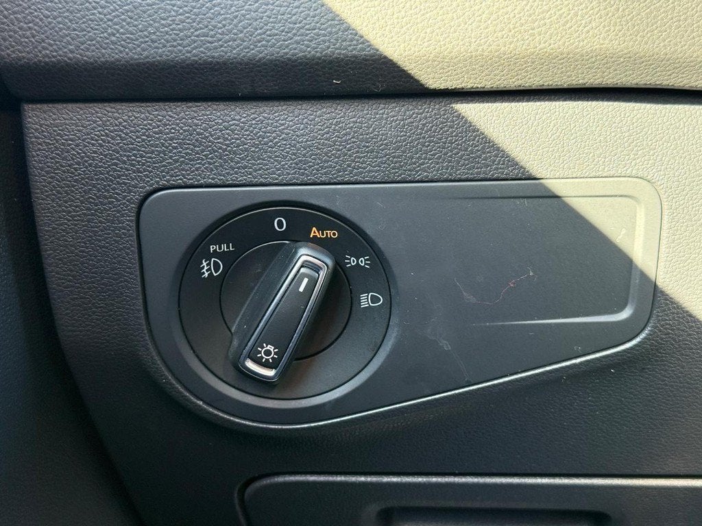 2021 Volkswagen Tiguan 2.0T SE R-Line Black