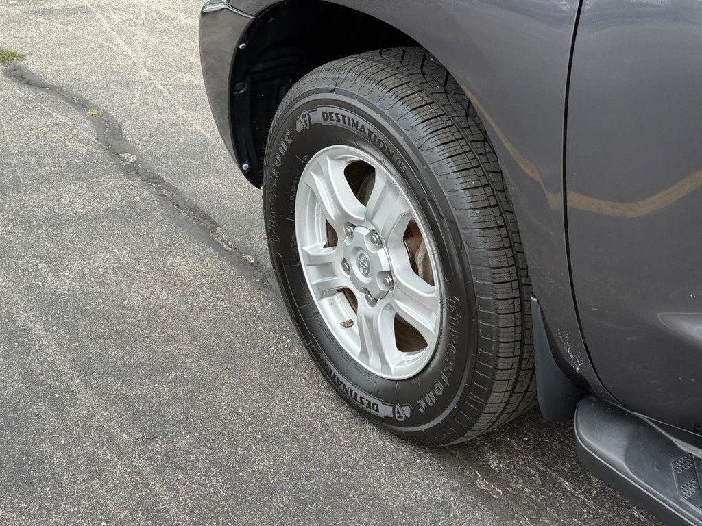 2017 Toyota Sequoia SR5 5.7L