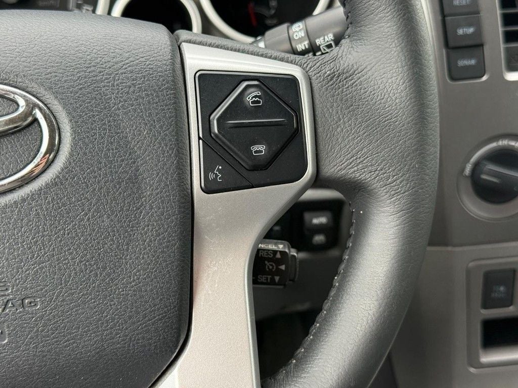 2017 Toyota Sequoia SR5 5.7L