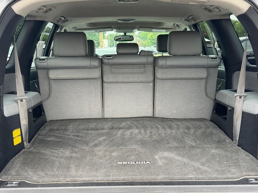 2017 Toyota Sequoia SR5 5.7L