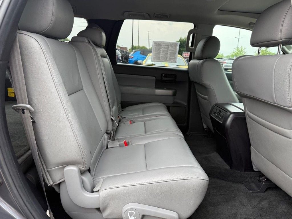 2017 Toyota Sequoia SR5 5.7L