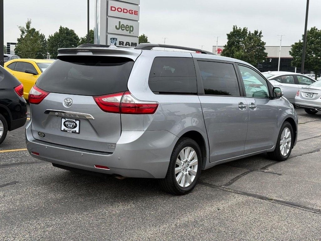 2017 Toyota Sienna Limited 7 Passenger