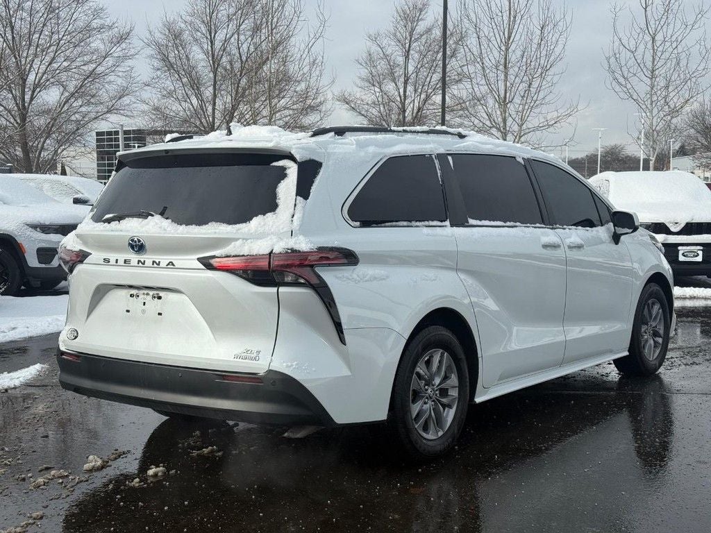 2022 Toyota Sienna XLE