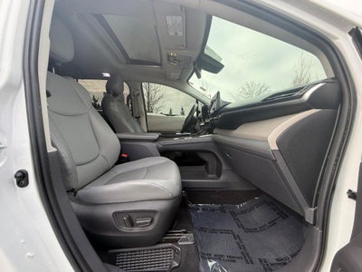 2022 Toyota Sienna XLE
