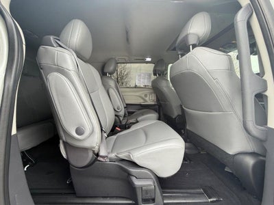2022 Toyota Sienna XLE
