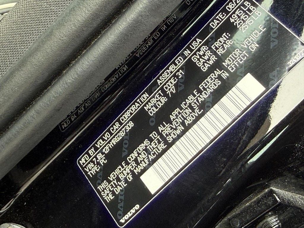 2024 Volvo S60 B5 Plus Black Edition