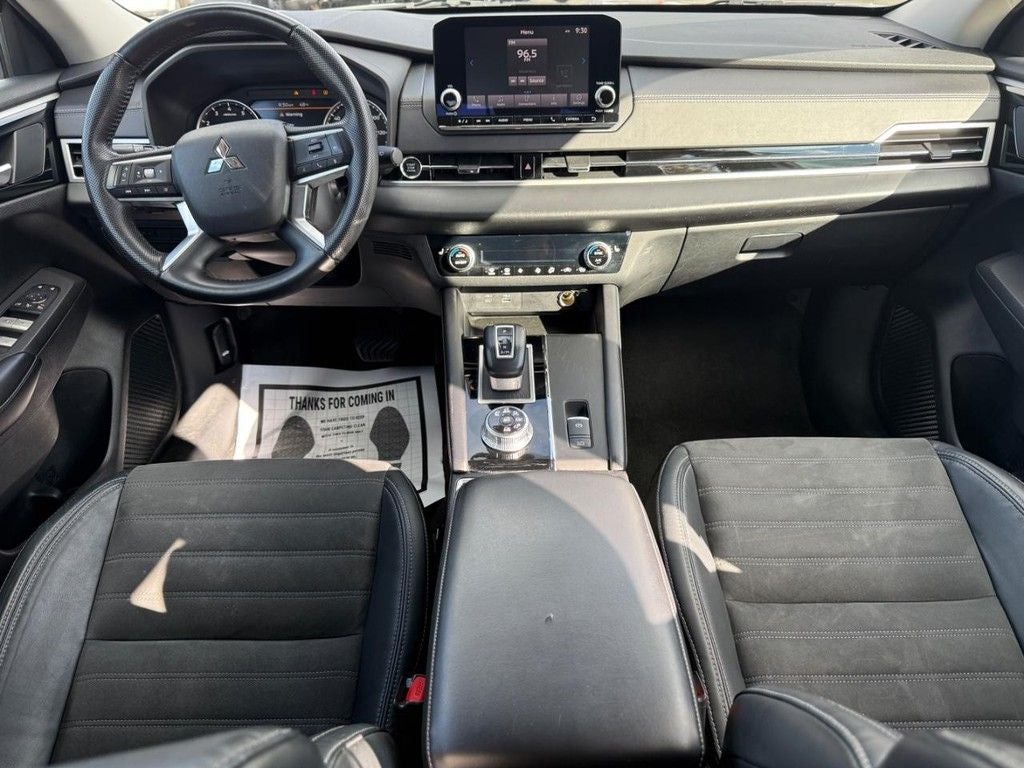 2023 Mitsubishi Outlander SE Black Edition