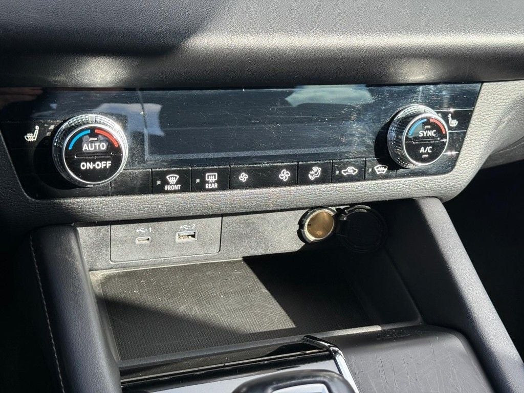 2023 Mitsubishi Outlander SE Black Edition