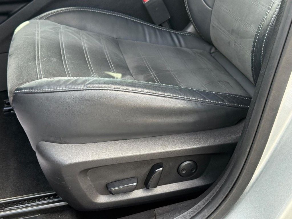 2023 Mitsubishi Outlander SE Black Edition