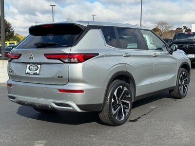 2023 Mitsubishi Outlander SE Black Edition