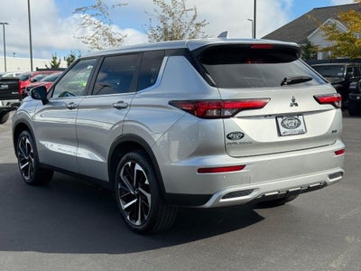 2023 Mitsubishi Outlander SE Black Edition