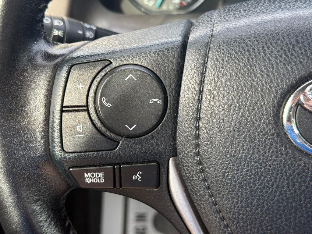 2017 Toyota RAV4 Hybrid XLE NEAR MILWAUKEE WI