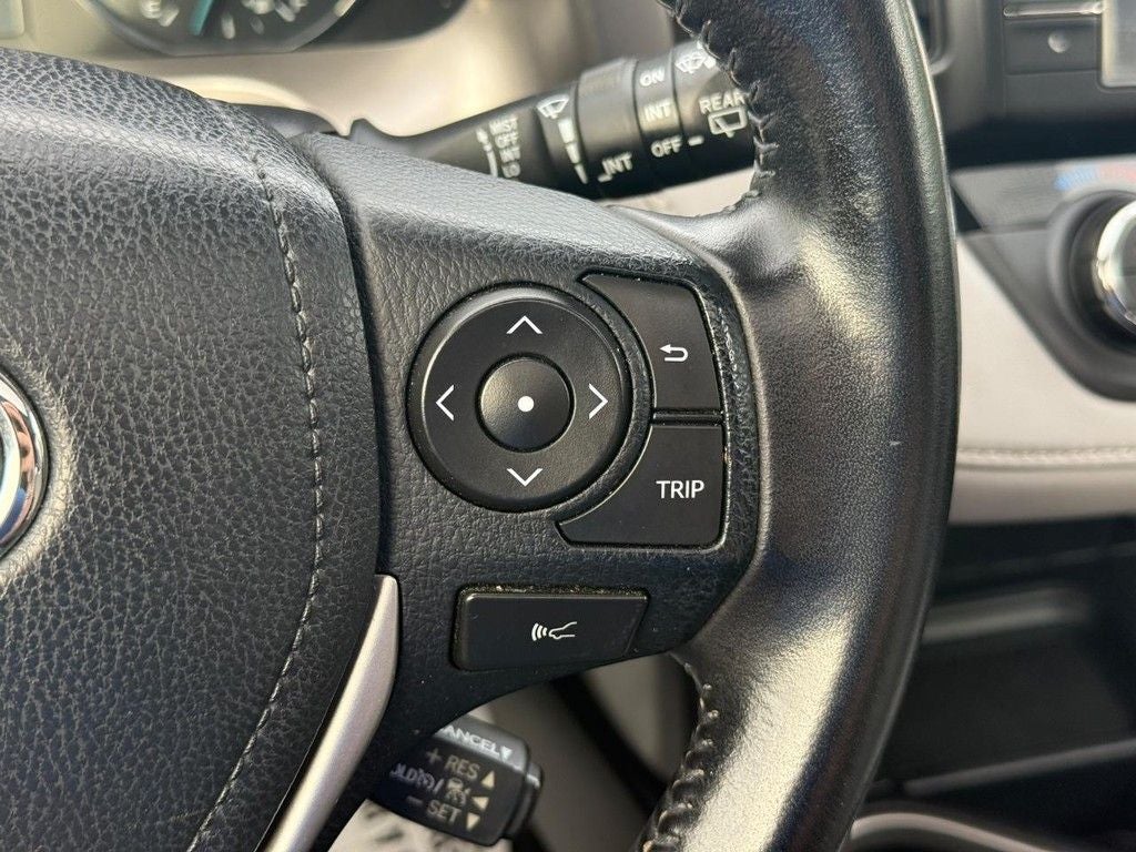 2017 Toyota RAV4 Hybrid XLE NEAR MILWAUKEE WI