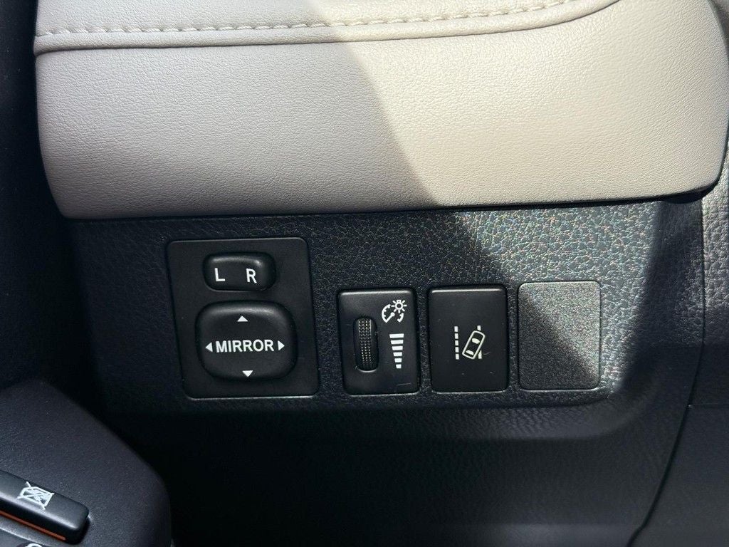 2017 Toyota RAV4 Hybrid XLE NEAR MILWAUKEE WI