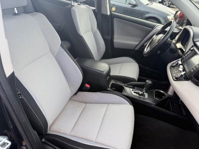 2017 Toyota RAV4 Hybrid XLE NEAR MILWAUKEE WI