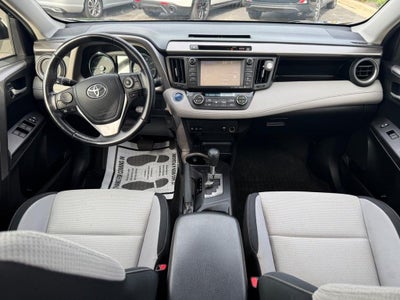 2017 Toyota RAV4 Hybrid XLE NEAR MILWAUKEE WI