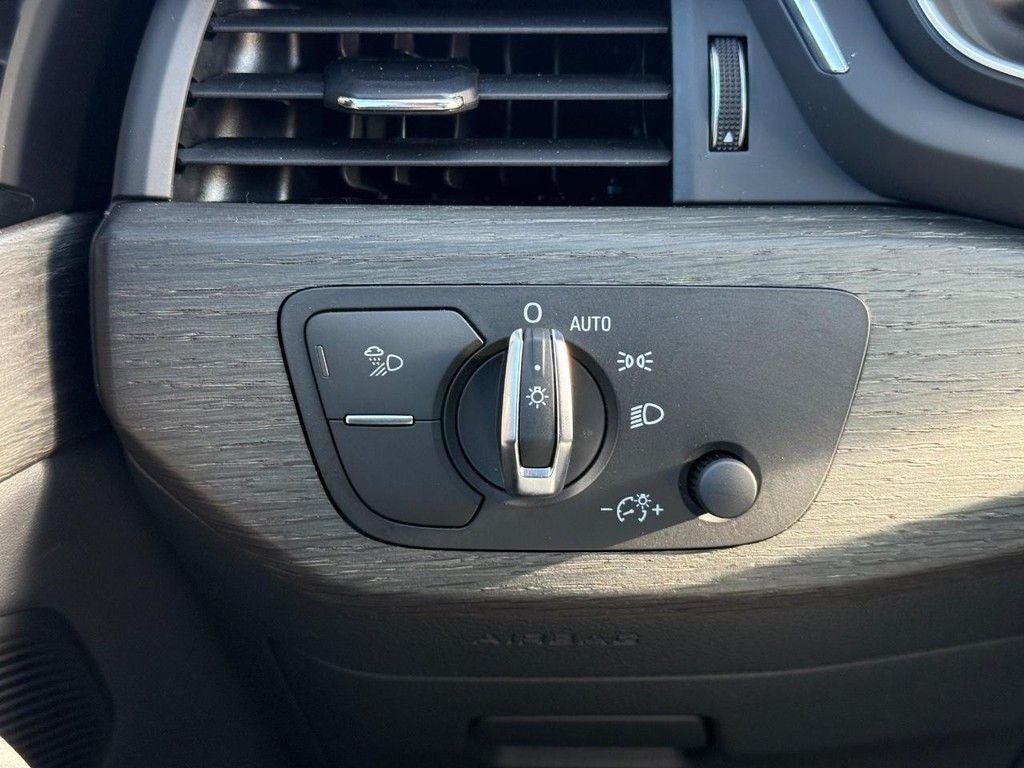 2024 Audi A4 45 S line Premium Plus quattro