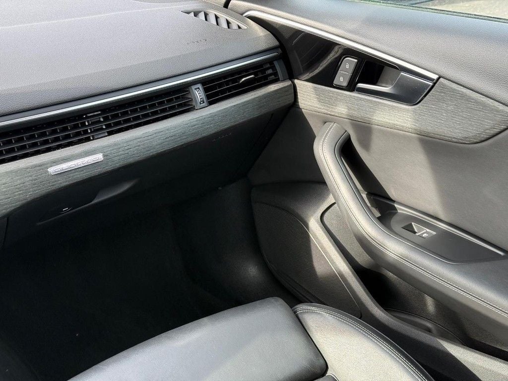 2022 Audi A4 45 S line Premium Plus quattro