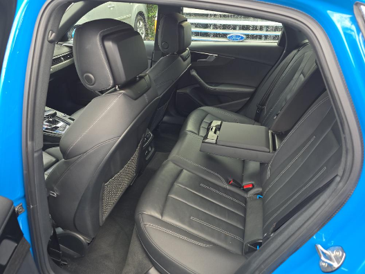 2022 Audi A4 45 S line Premium Plus quattro