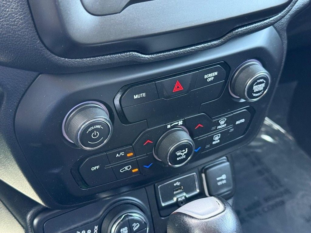2020 Jeep Renegade Trailhawk Near Milwaukee WI