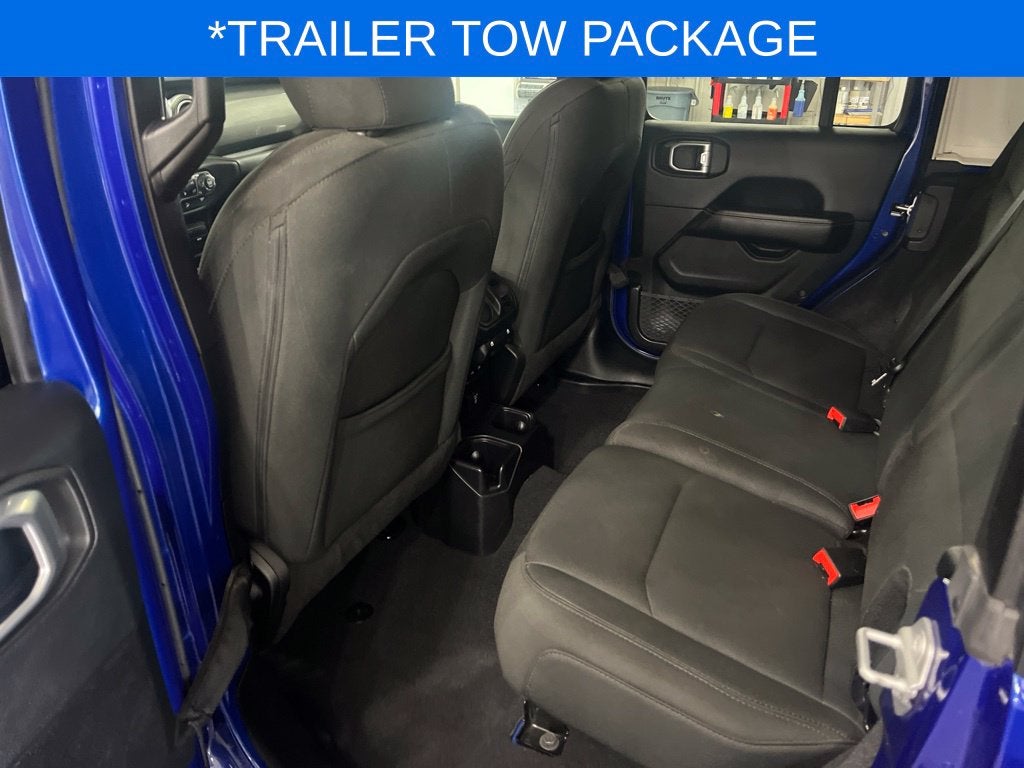 2018 Jeep Wrangler Unlimited Sahara 4WD Near Madison WI