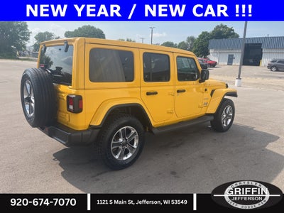 2019 Jeep Wrangler Unlimited Unlimited Sahara ONE TOUCH SKYROOF!!!