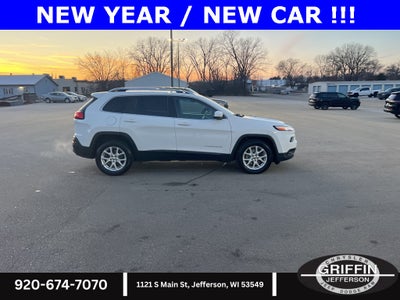 2017 Jeep Cherokee Latitude 3.2L V6 !!!