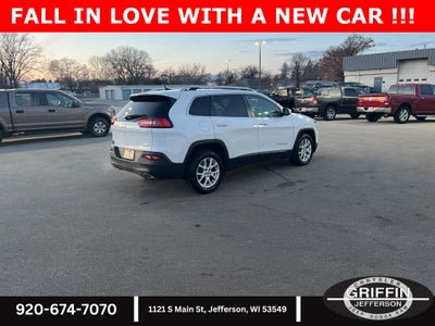 2017 Jeep Cherokee Latitude 3.2L V6 !!!