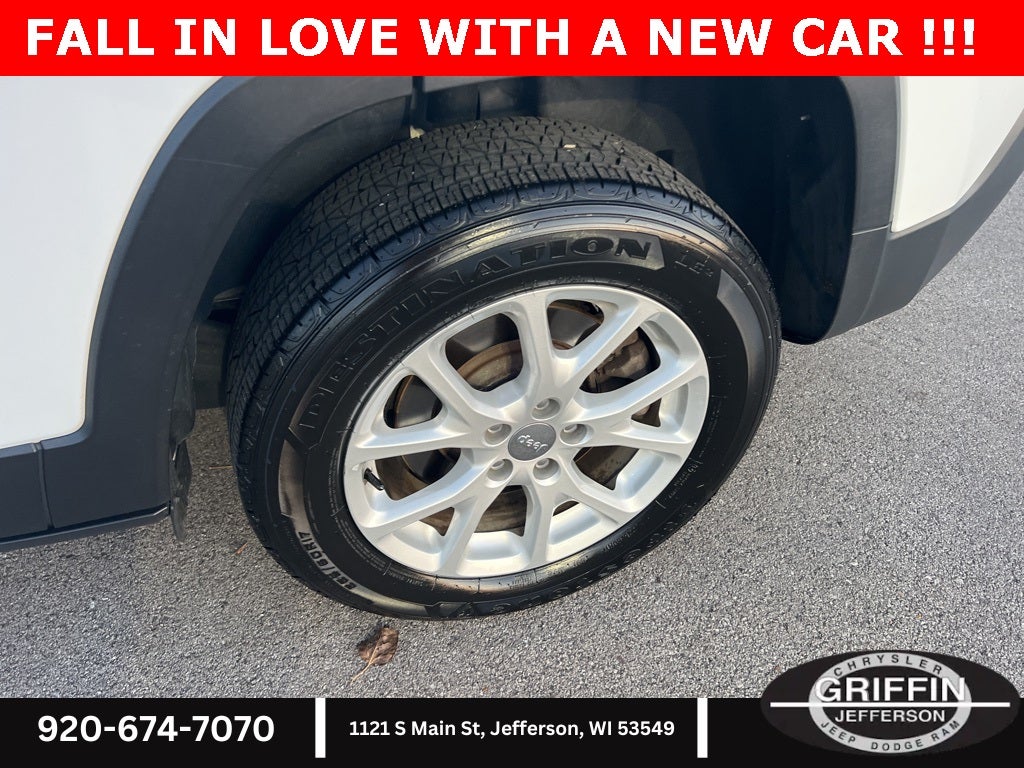 2017 Jeep Cherokee Latitude 3.2L V6 !!!