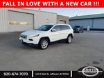 2017 Jeep Cherokee Latitude 3.2L V6 !!!